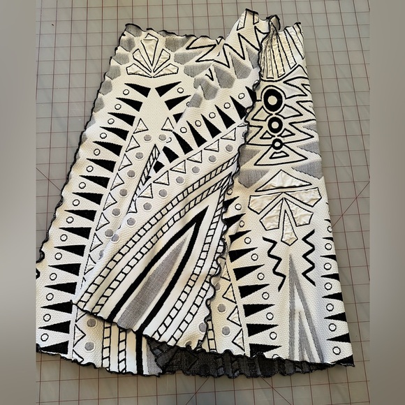 Haystackks White Fantasia Brazilian Bias Skirt - Picture 2 of 4